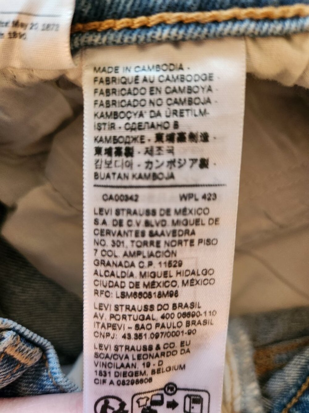Levi's Ribcage Straight 28 - Picture 9 of 11